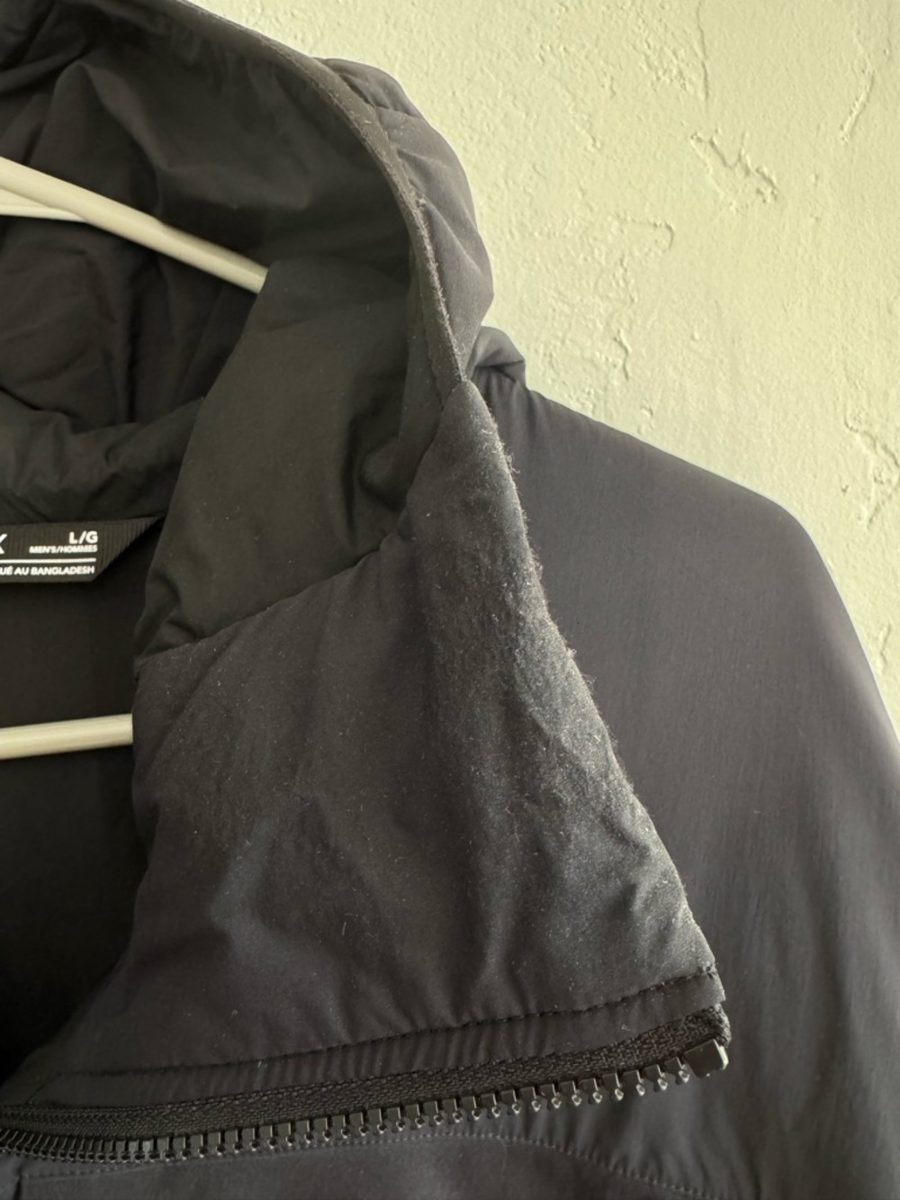 Arc'teryx Men's Black Proton Hooded Insulated Jacket - Picture 4 of 5